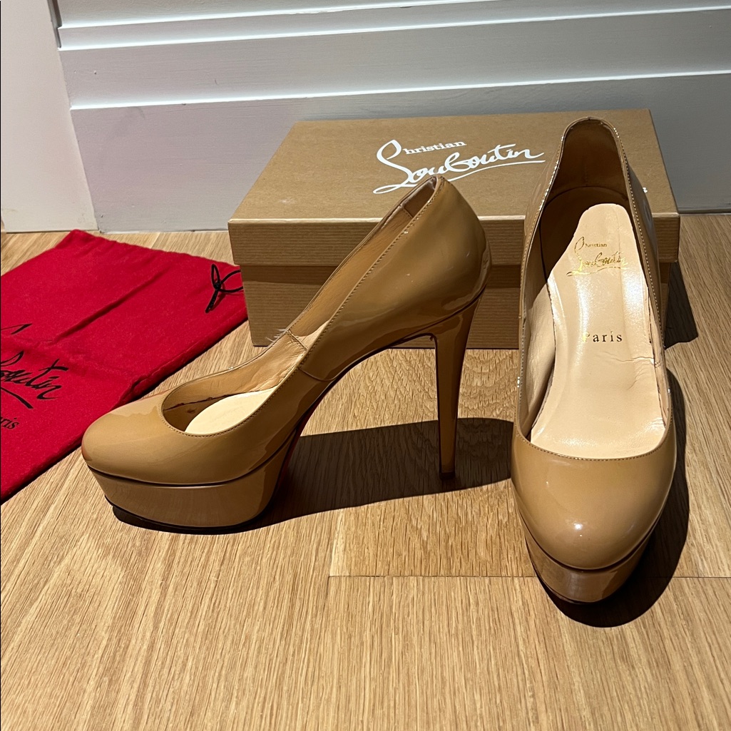 Christian Louboutin Bianca 120 Patent Nude Heels